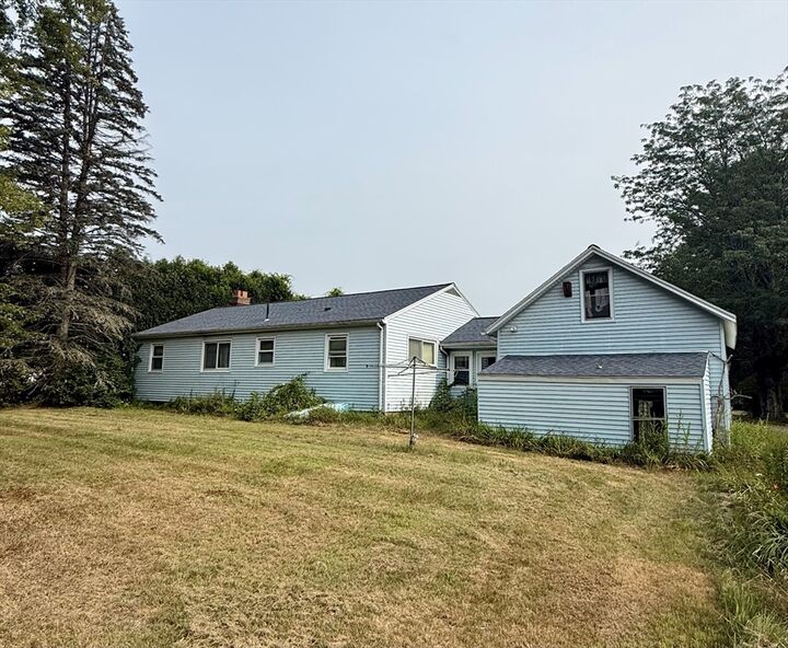 Property Photo: 98-102 New Athol Rd MA 01364