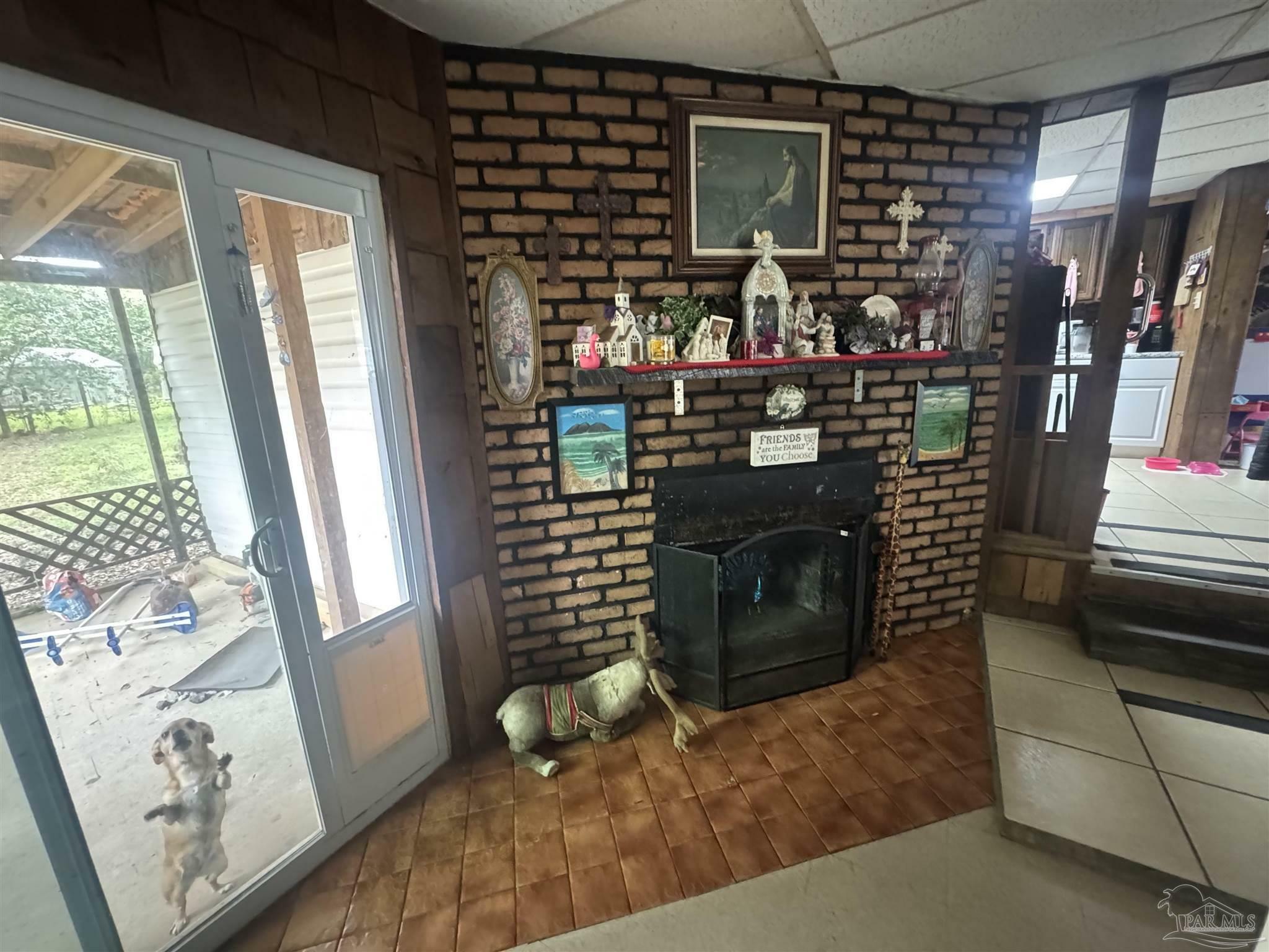 Property Photo: 602 New York Dr FL 32501