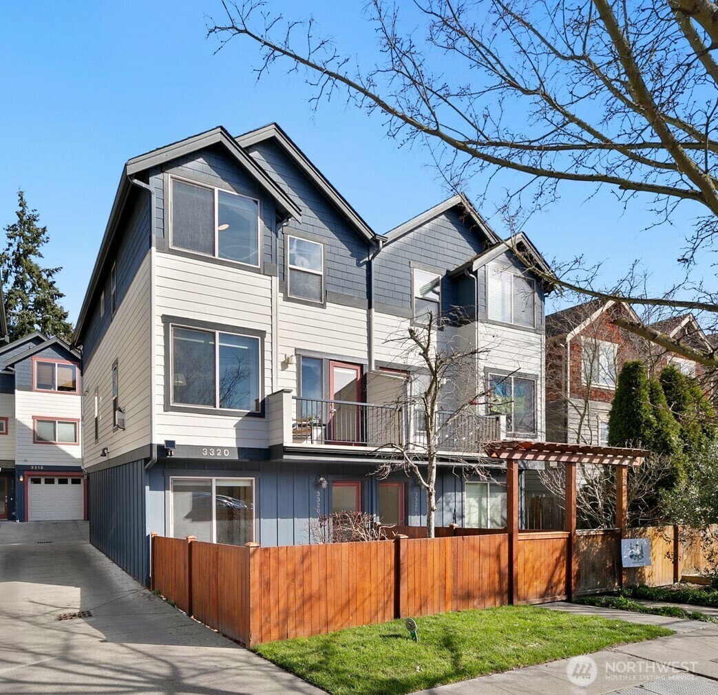 3320  Wetmore Avenue S A  Seattle WA 98144 photo