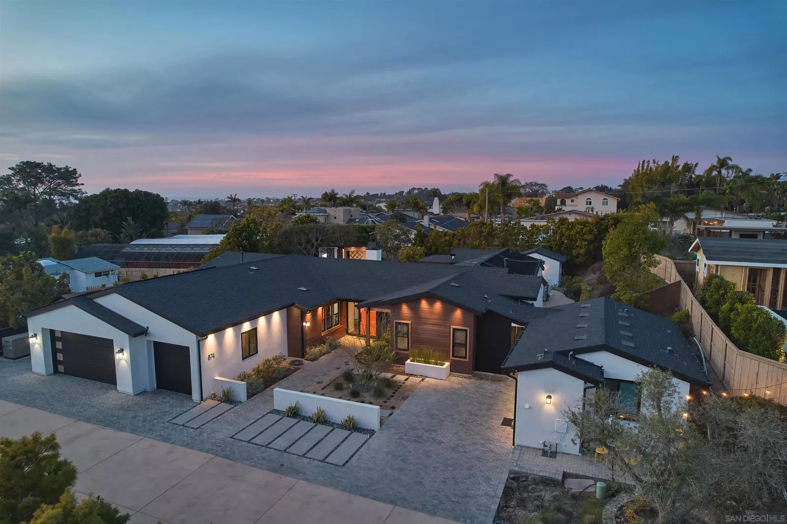 Property Photo: 874-876 Bracero Rd CA 92024