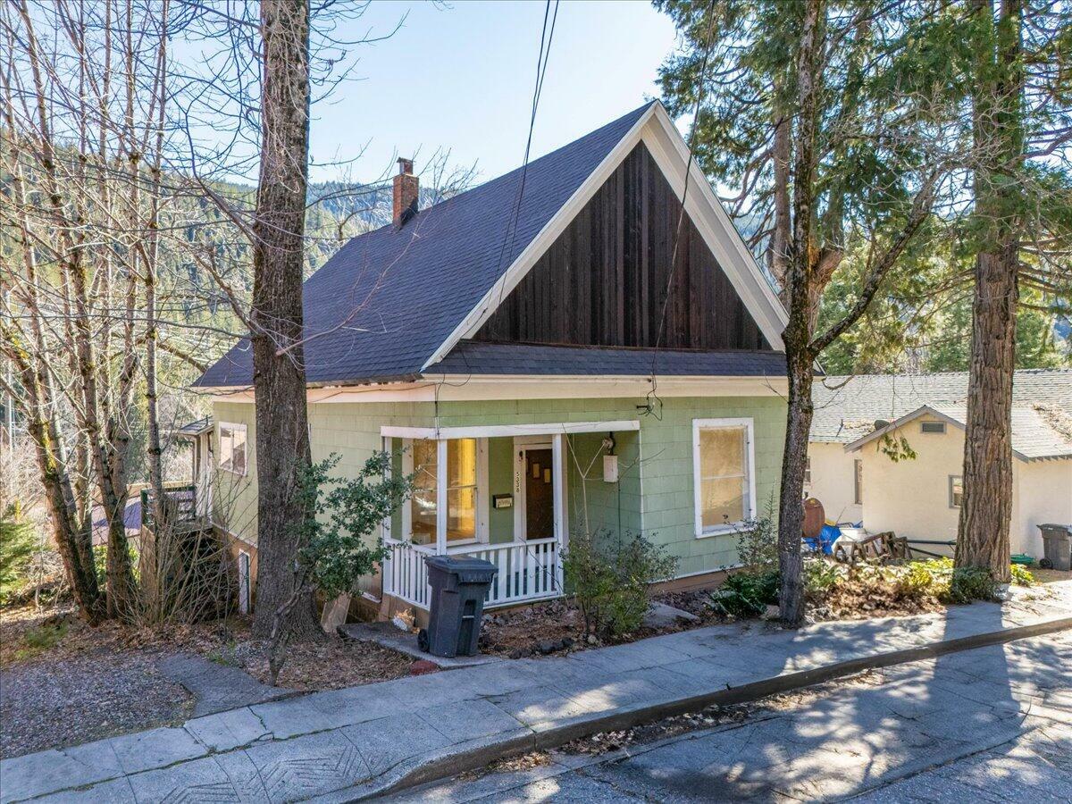 Property Photo:  5338 Shasta Avenue  CA 96025 