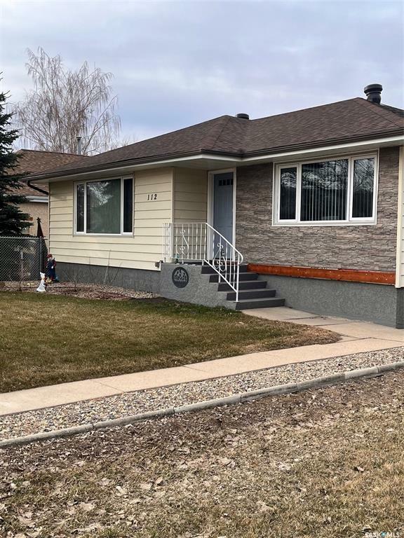 Property Photo:  112 7th Avenue W  SK S0A 2P0 