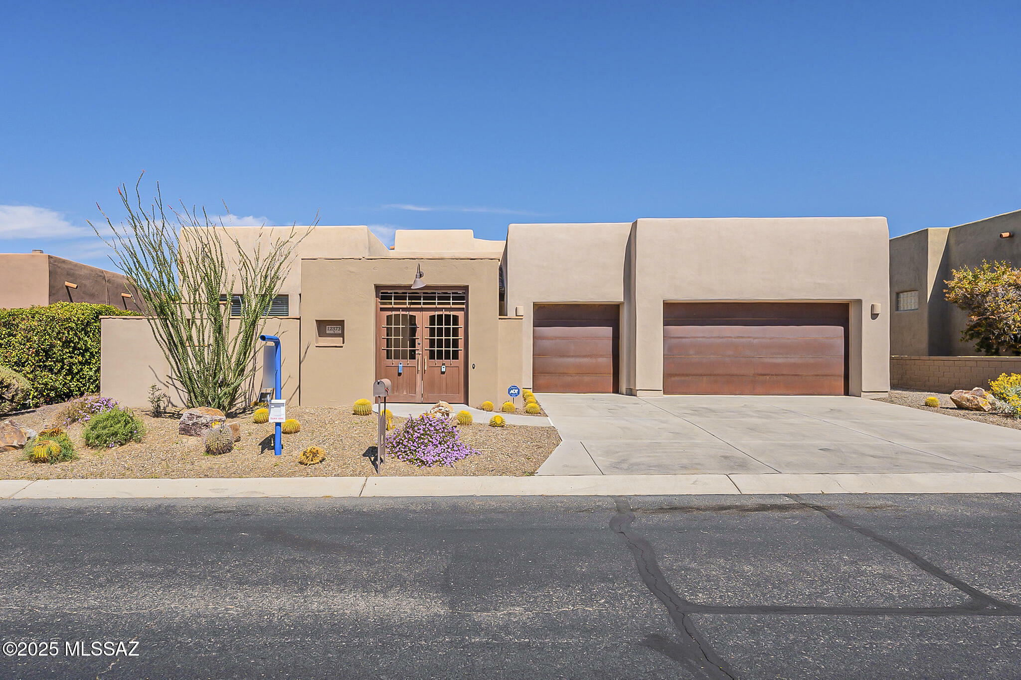 Property Photo: 12373 N Fallen Shadows Drive AZ 85658