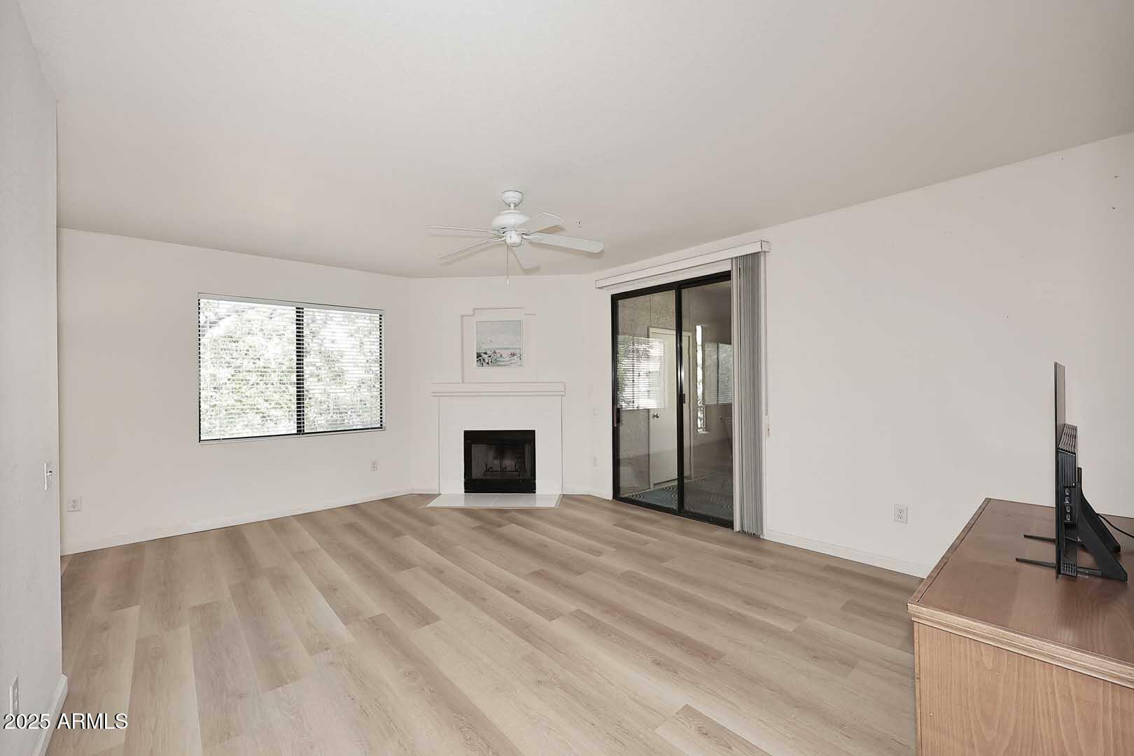 Property Photo: 15252 N 100th Street 2148 AZ 85260