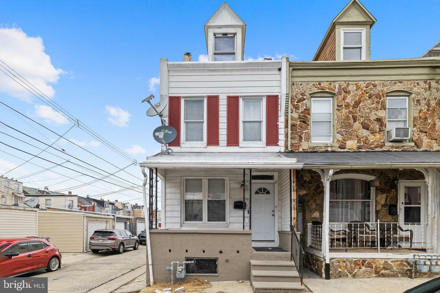 Property Photo:  1009 Pike Street  PA 19604 