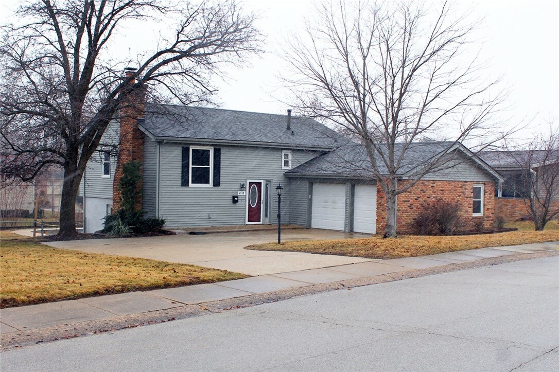 4153 N Buckingham Drive  Decatur IL 62526 photo