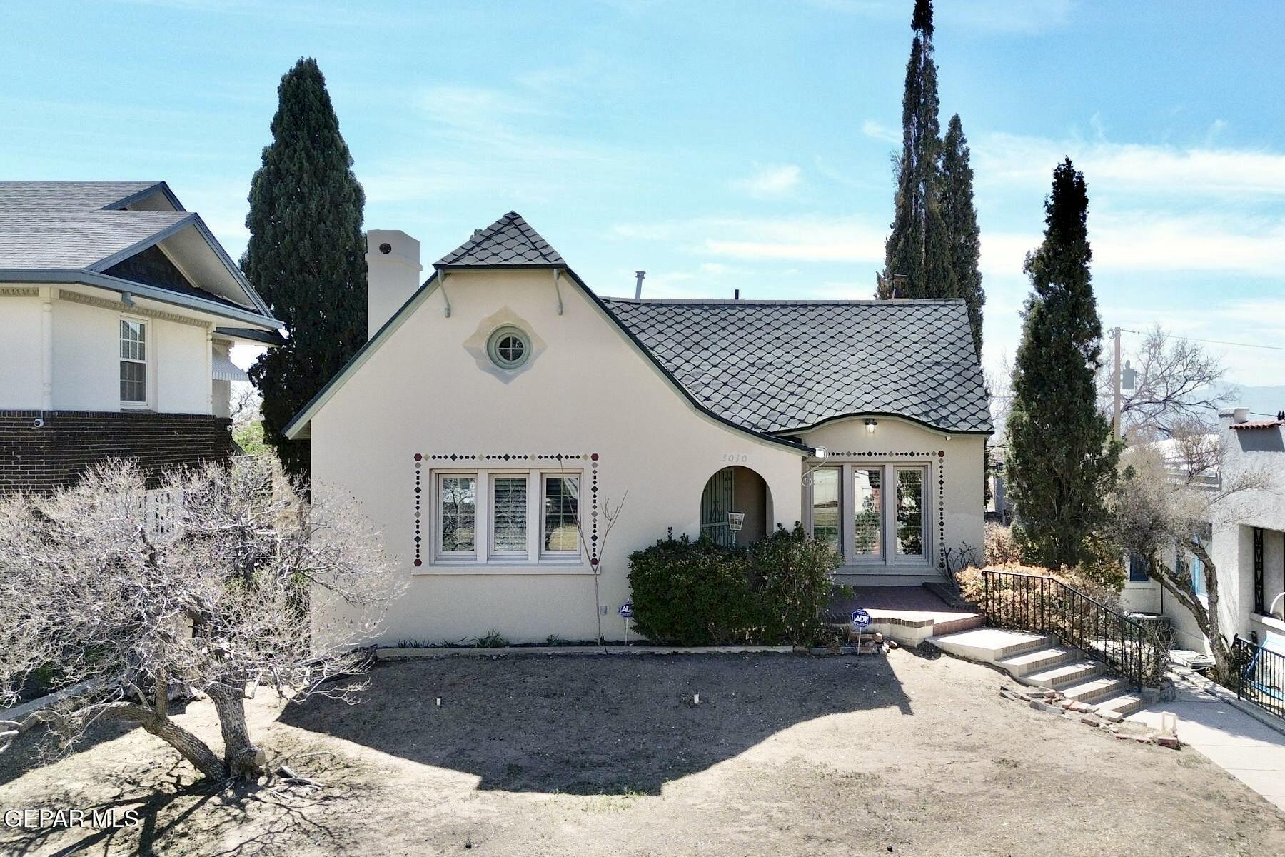 Property Photo:  3010 Copper Avenue  TX 79930 