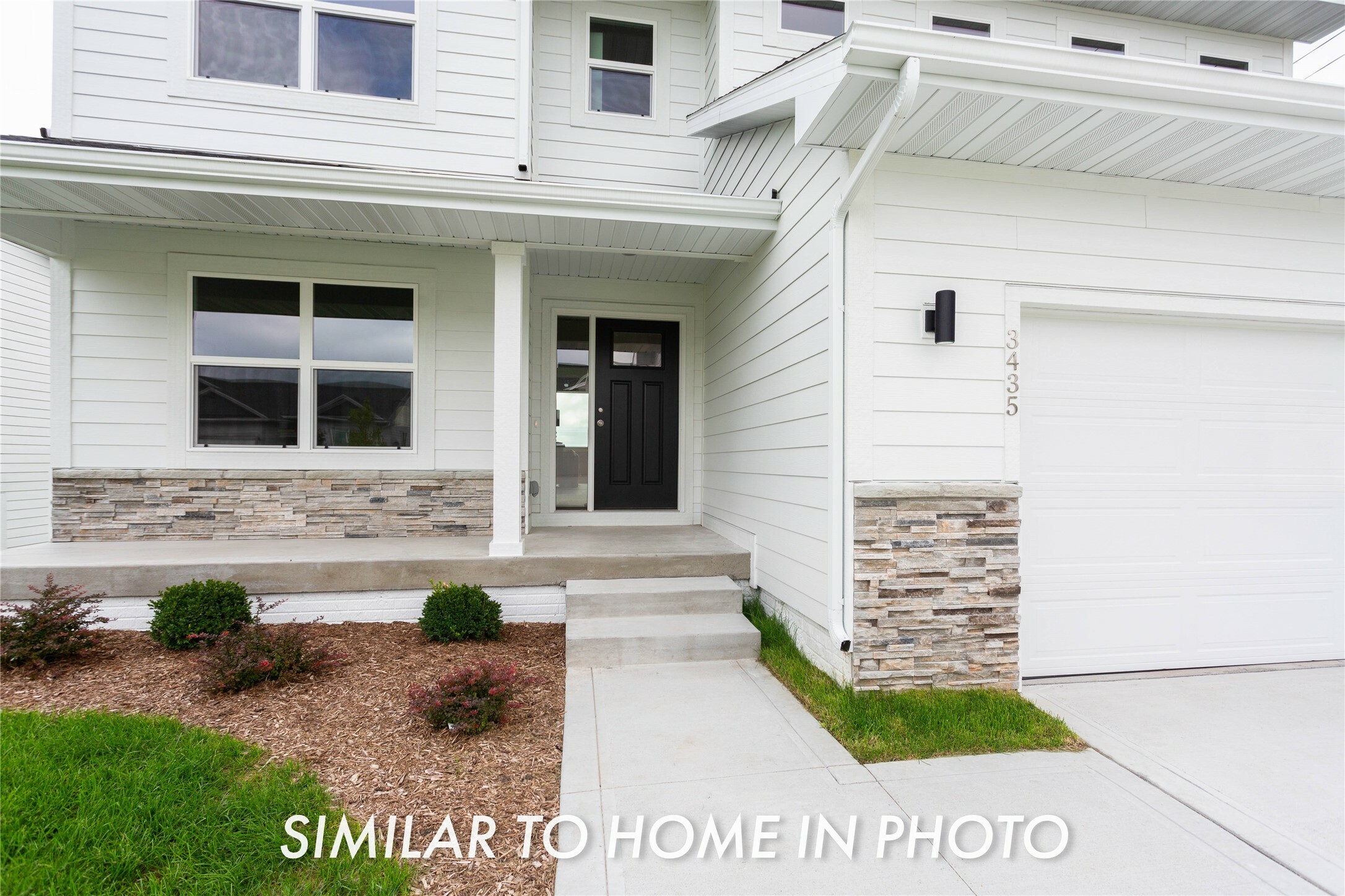 Property Photo: 143 10th Avenue NE IA 50009