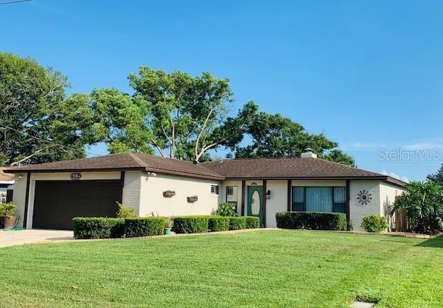 Property Photo: 402 Firewood Avenue FL 32726