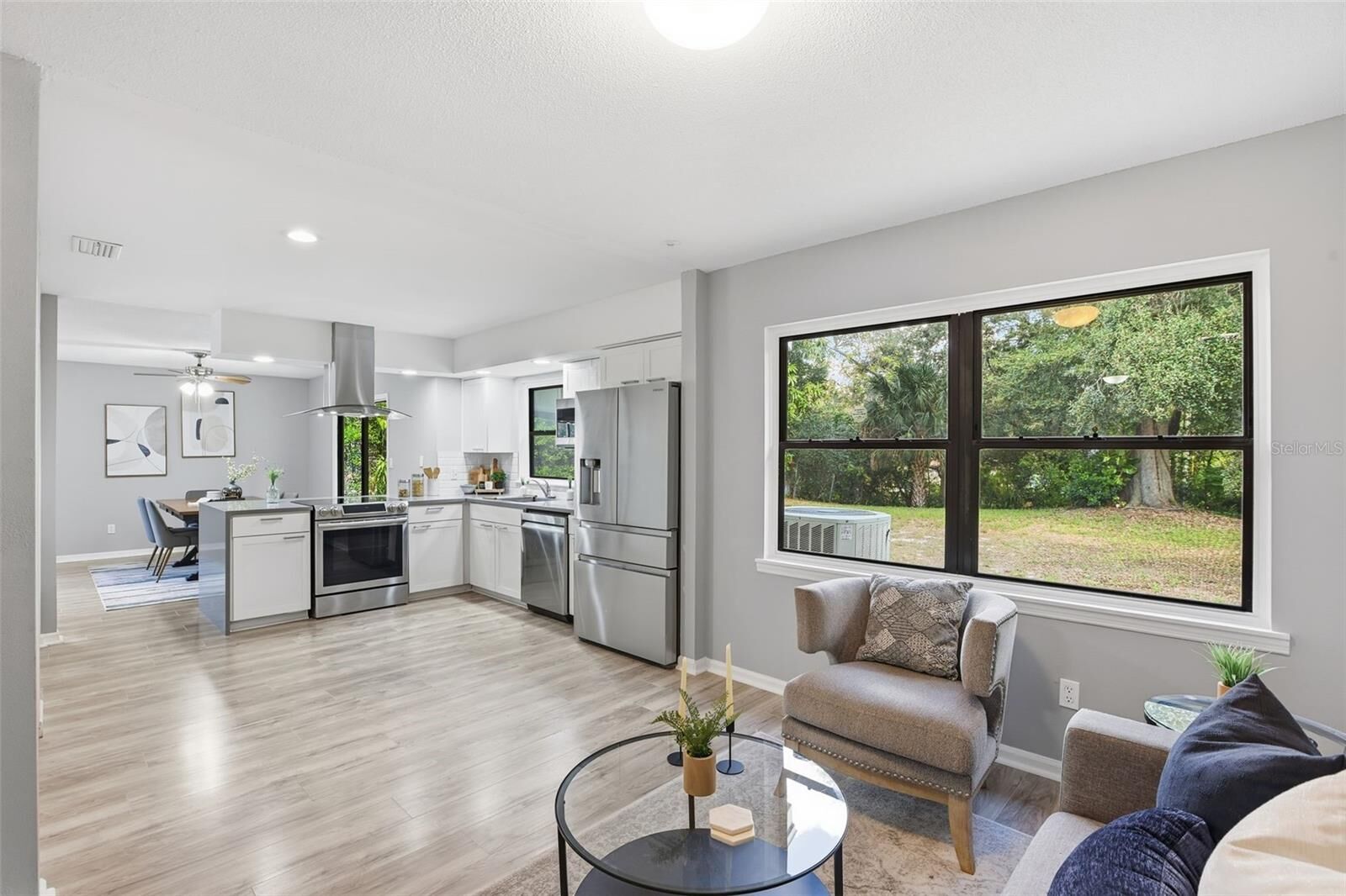 Property Photo:  5325 Glasgow Avenue  FL 32819 