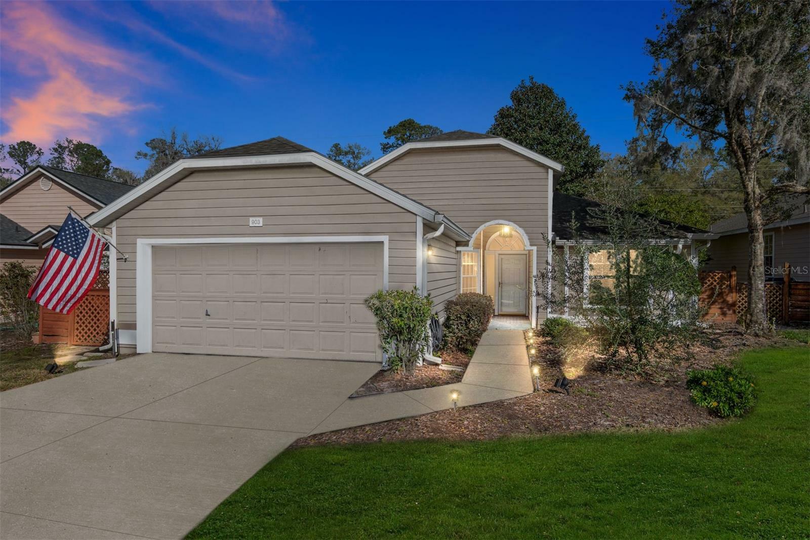 Property Photo: 903 NW 122nd Terrace FL 32669