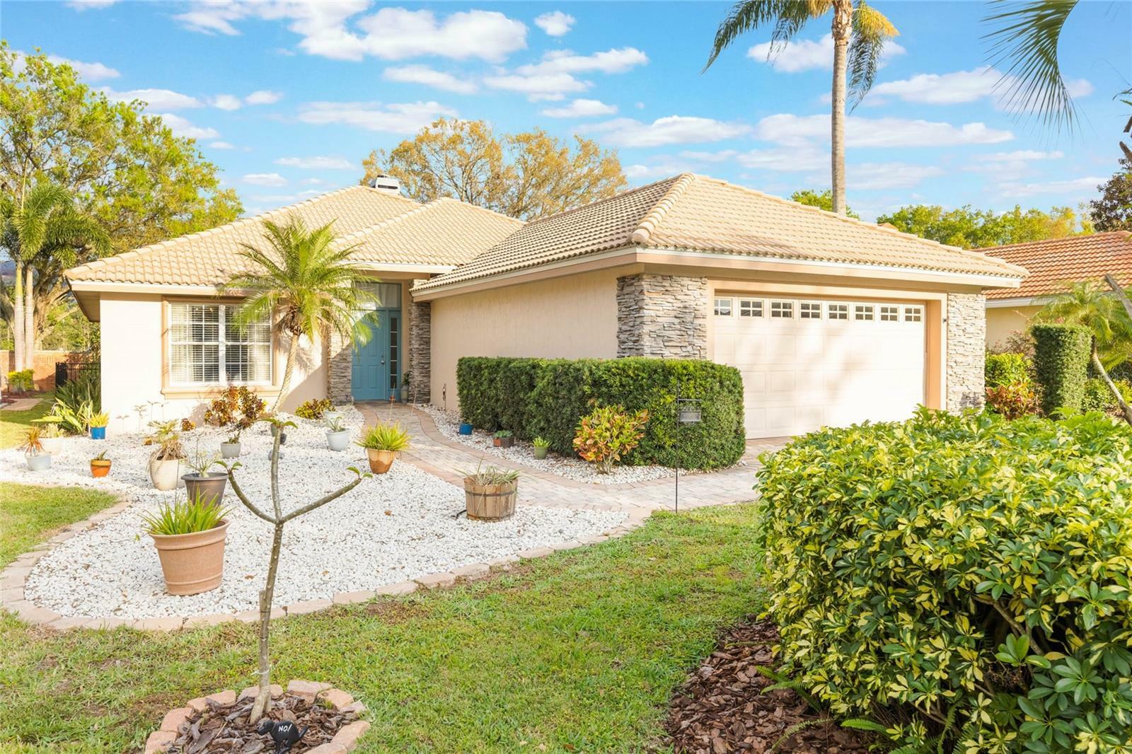 Property Photo:  204 Lake Region Boulevard S  FL 33881 