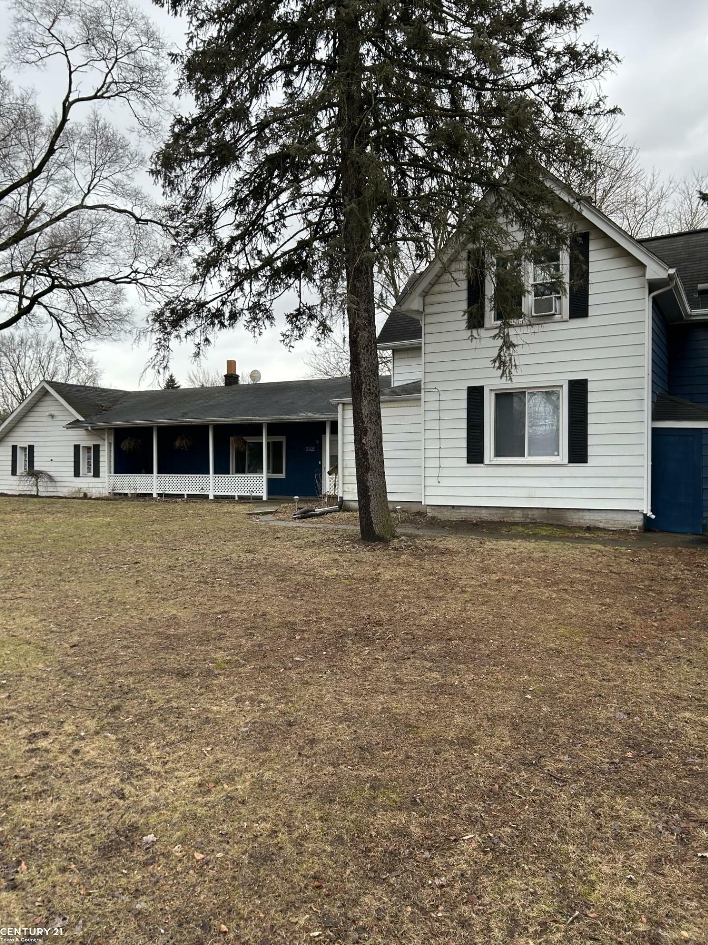 Property Photo:  23420 Wellington Drive  MI 48036 