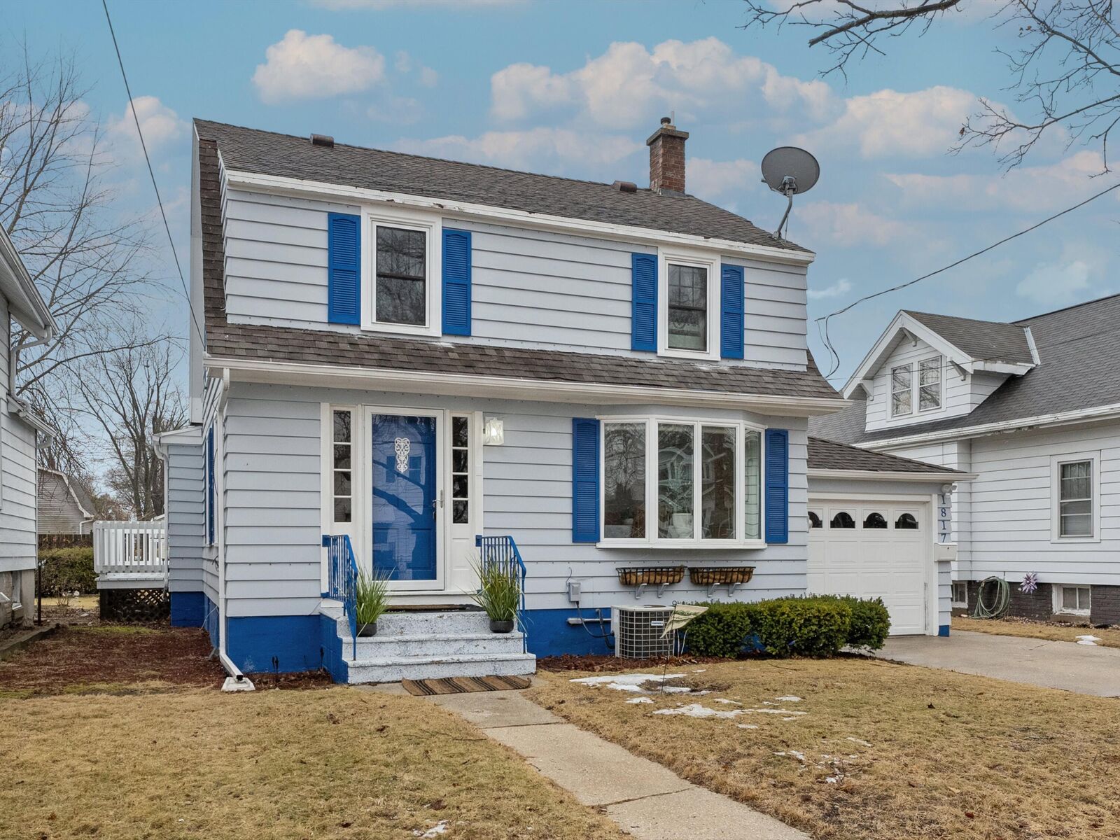 Property Photo:  1817 27th St  WI 54241