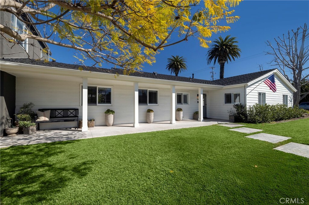 Property Photo: 390 Esther Street CA 92627