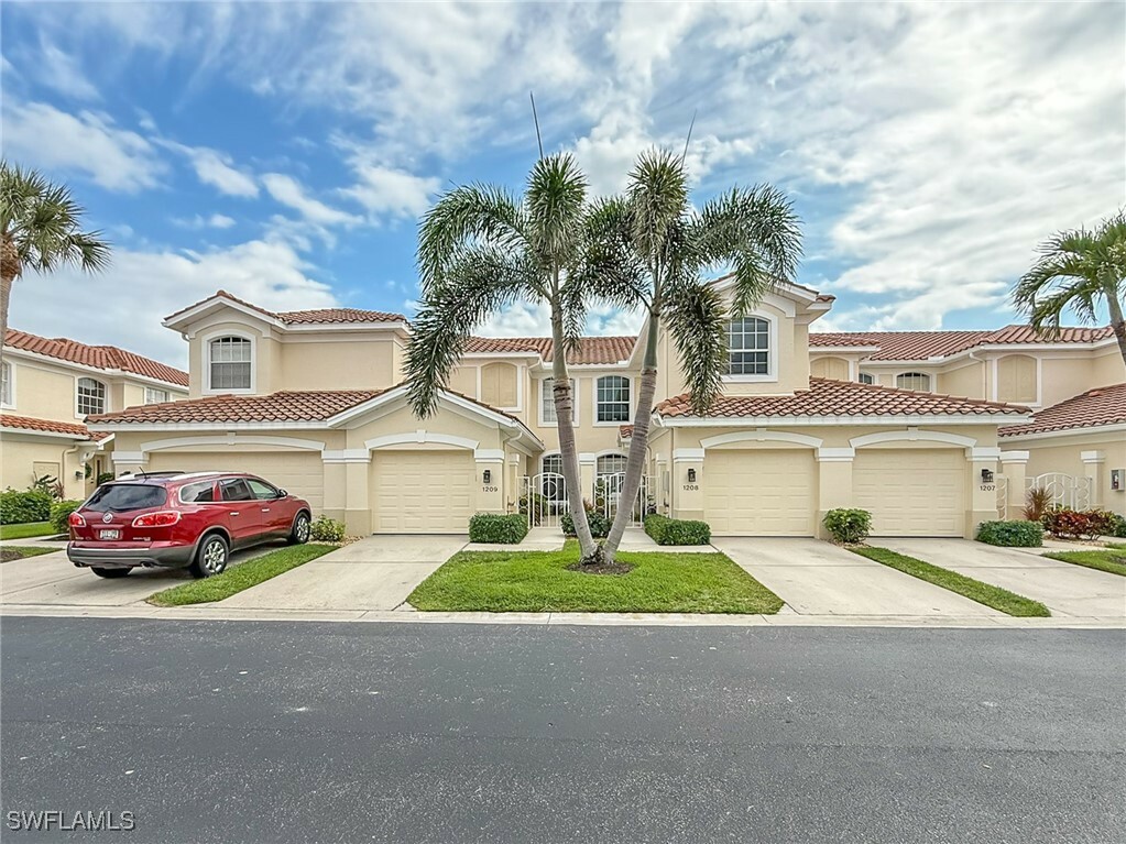 Property Photo:  15055 Tamarind Cay Court 1209  FL 33908 