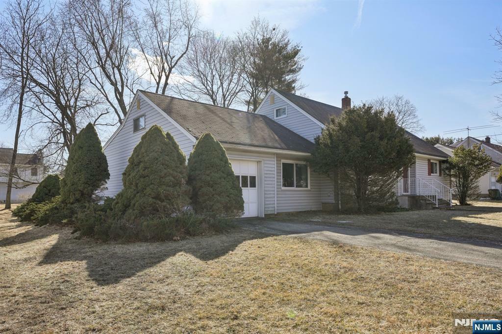 Property Photo:  109 Carol Place  NJ 07470 