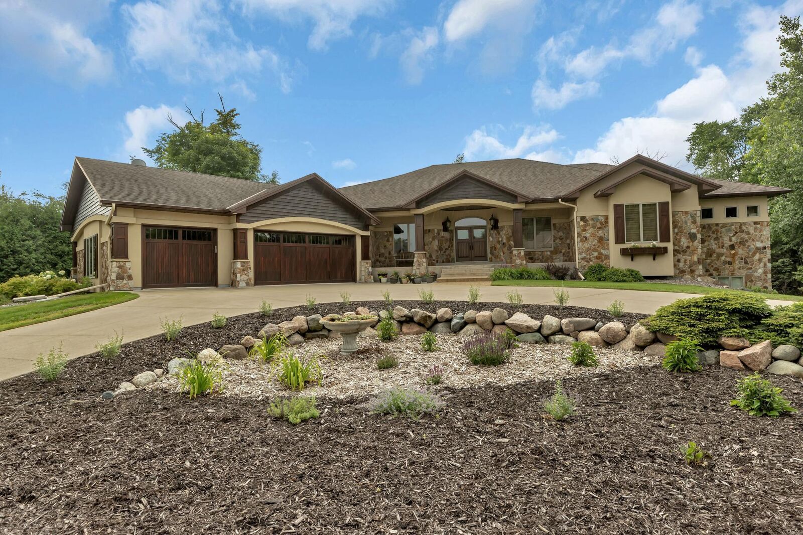 Property Photo: 1726 Blackberry Circle MN 56377