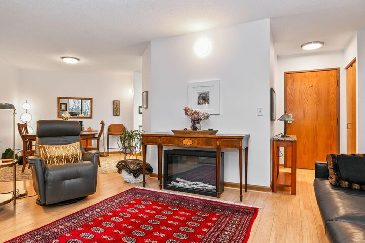 Property Photo:  1425 W 28th Street 406  MN 55408 