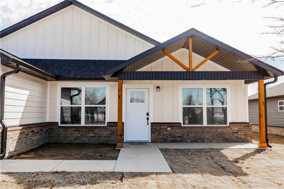 Property Photo: 1412 Emelyn Lane AR 72761