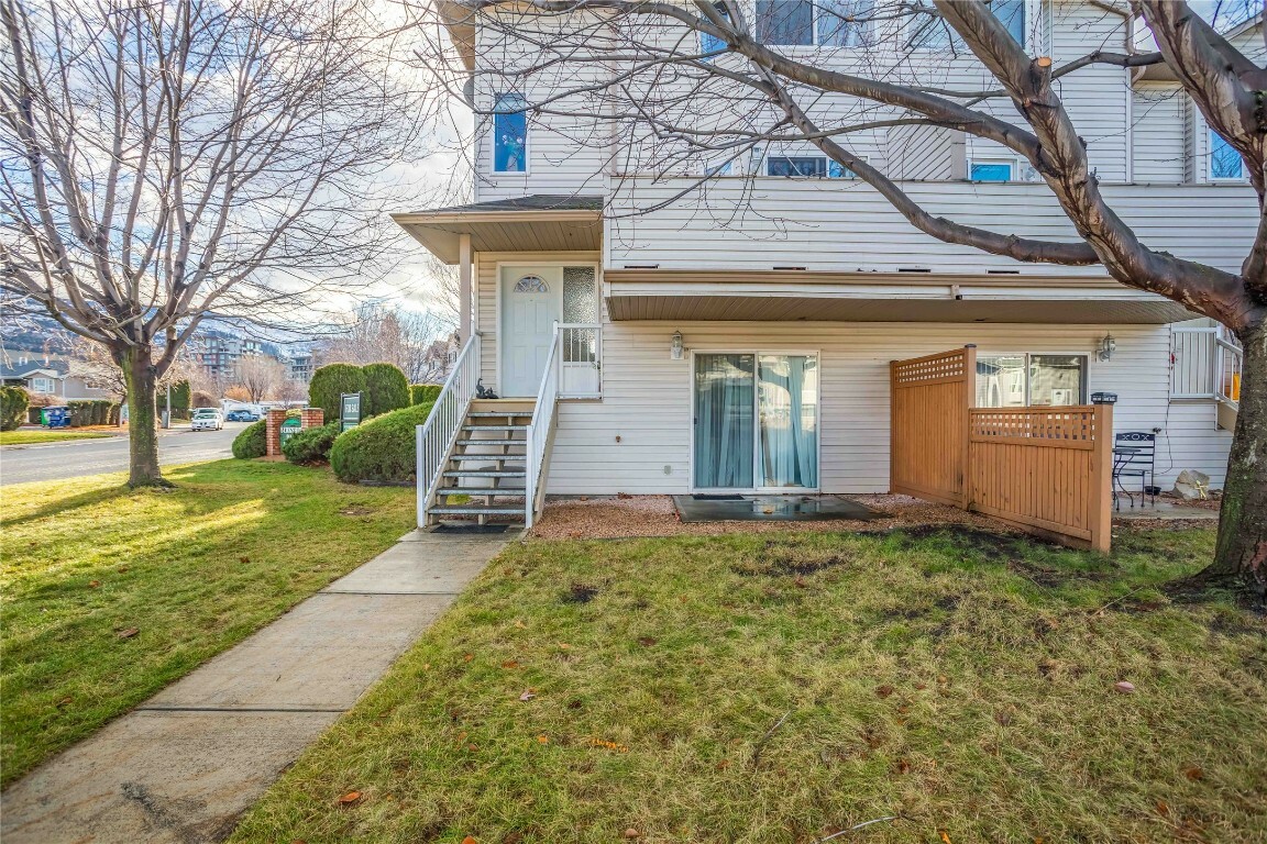 Property Photo:  3153 Paris Street 101  BC V2A 8P1 