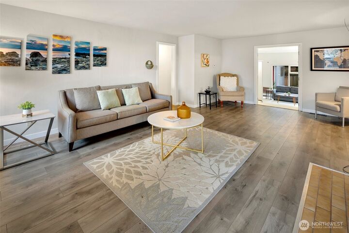 Property Photo: 321 6th Avenue S WA 98033