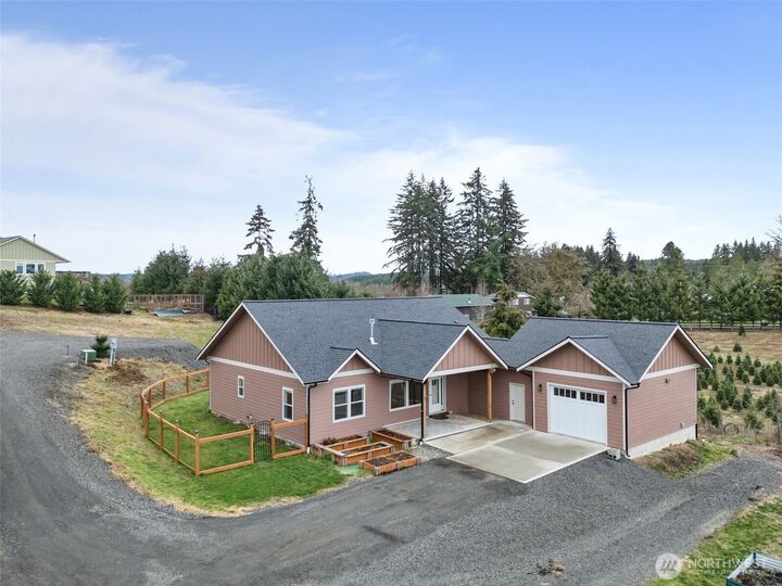 Property Photo:  115  Ellenita  WA 98532 