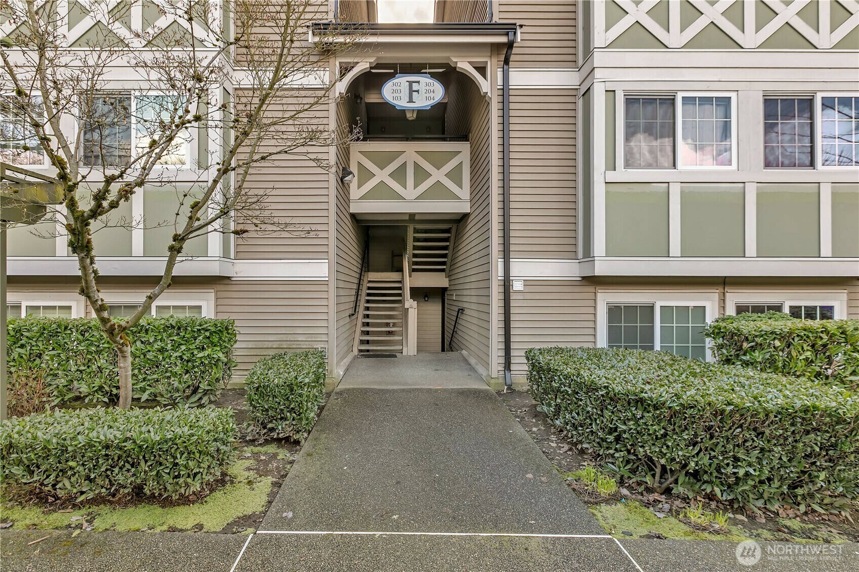 Property Photo:  26018  106th Place SE F204  WA 98030 