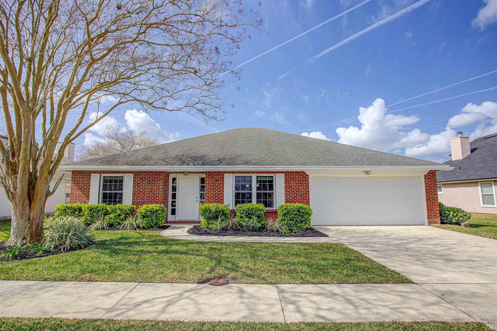 Property Photo: 6359 Lake Plantation Dr FL 32244