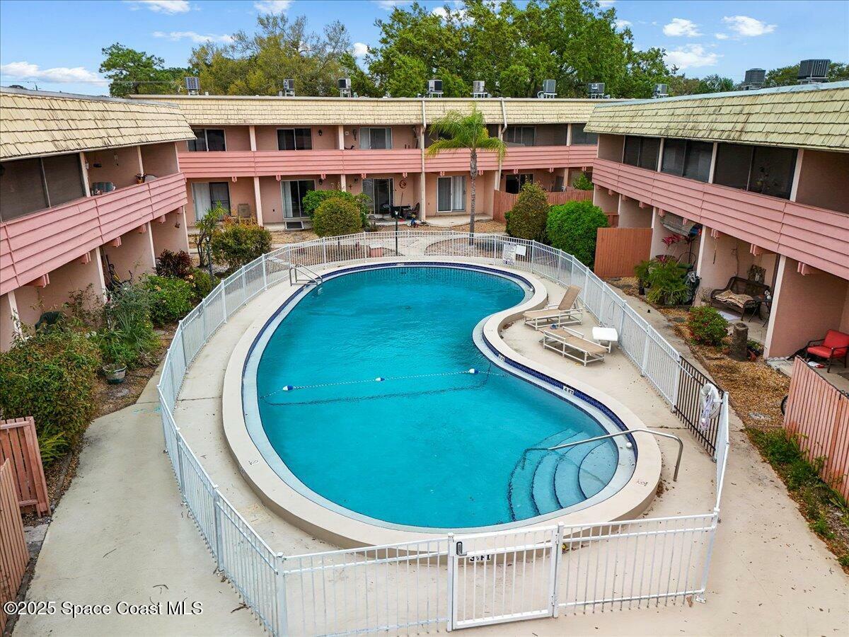 Property Photo: 2529 Country Club Drive FL 32780