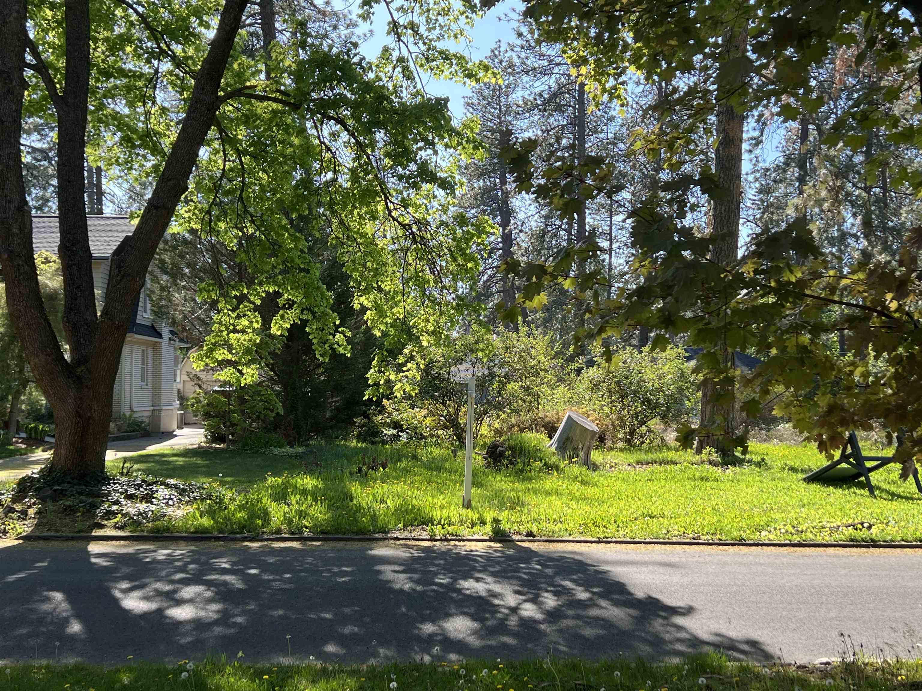 Property Photo: 3338 S Manito Blvd WA 99203