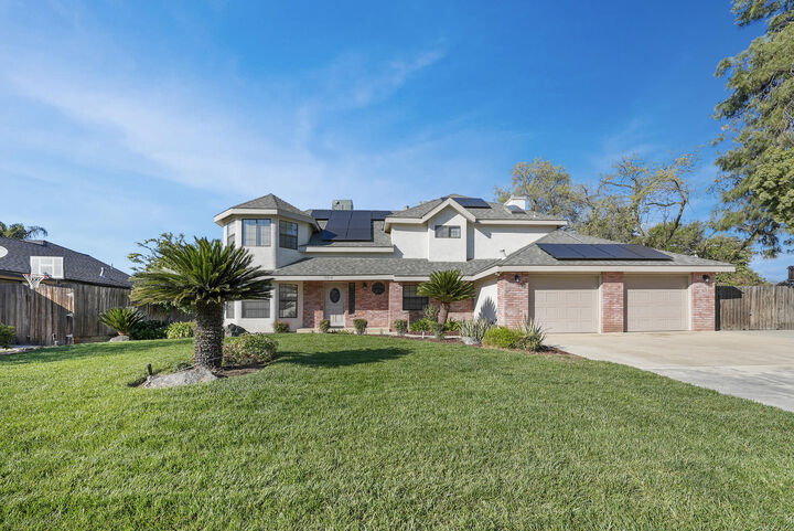 5314 W Cambridge Avenue  Visalia CA 93277 photo