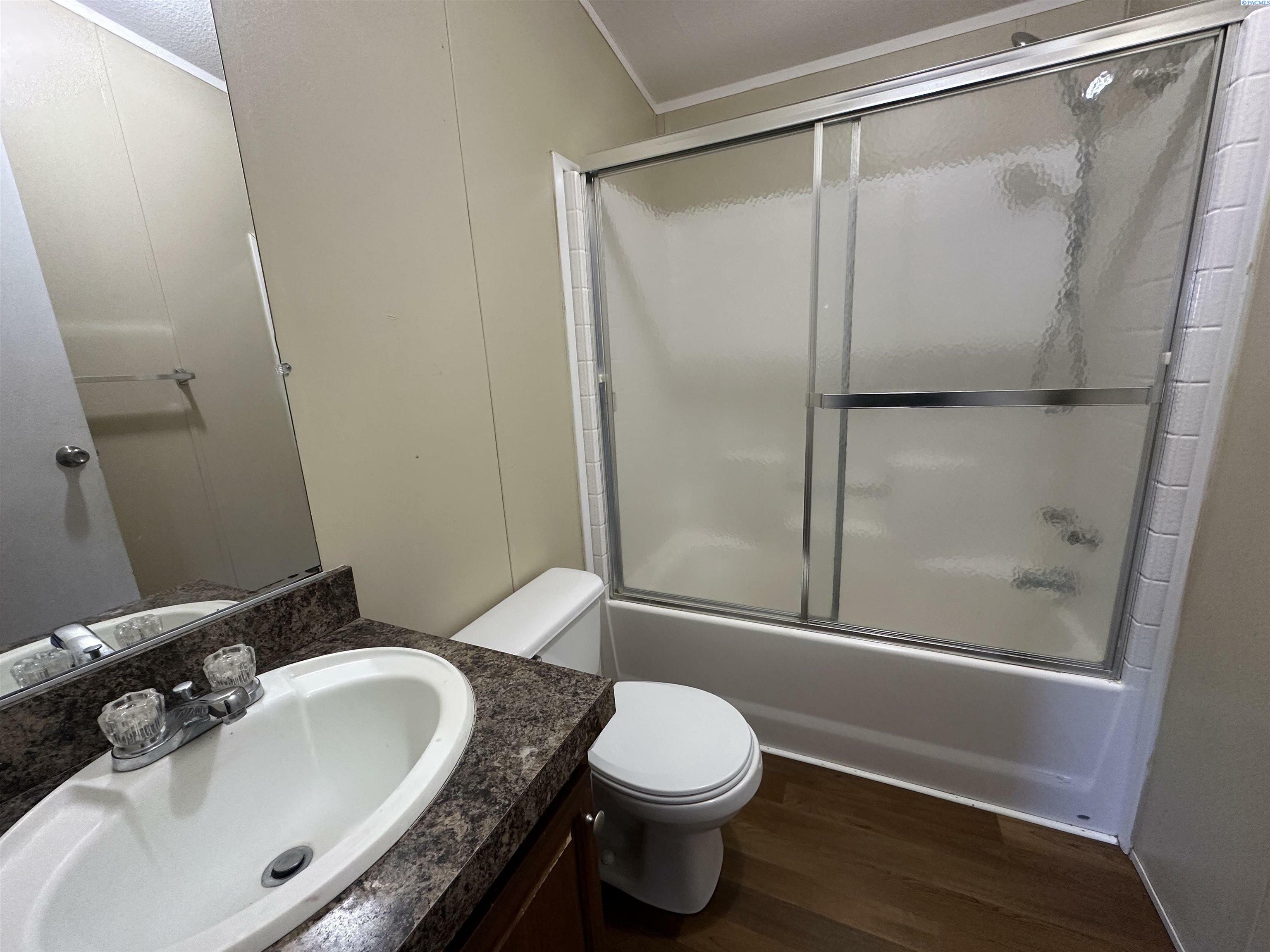 Property Photo:  2917 W 19th Ave #103  WA 99337 