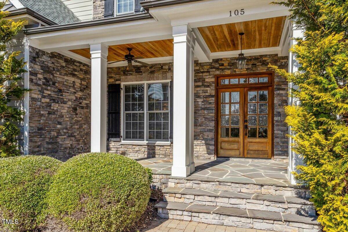 Property Photo: 105 Jessfield Place NC 27519
