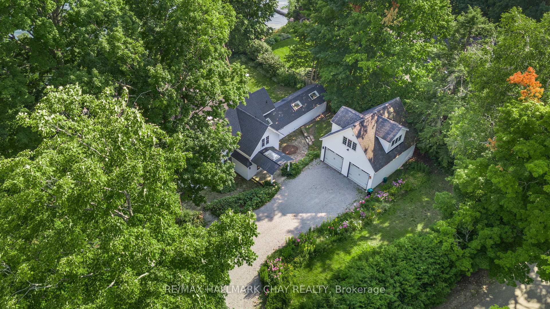 Property Photo: 209 Bay Street ON L0L 2L0