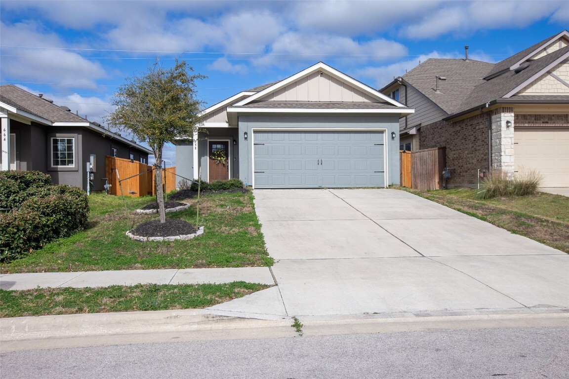 Property Photo: 658 Nautical Loop TX 78640