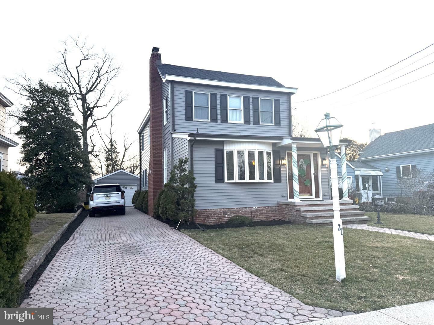 27 Maple Shade Avenue  Hamilton NJ 08690 photo