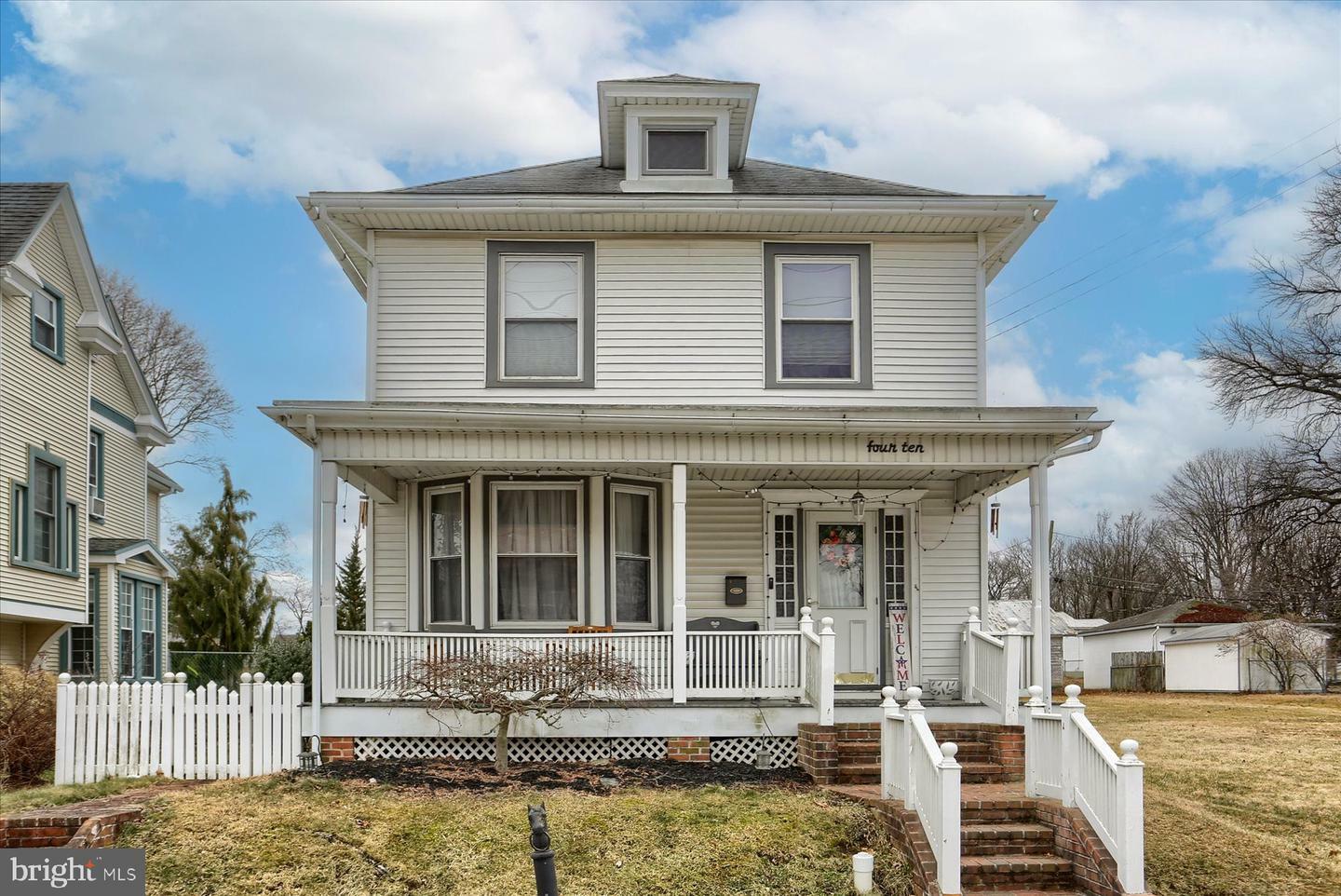 Property Photo:  410 E Chestnut Street  PA 17042 