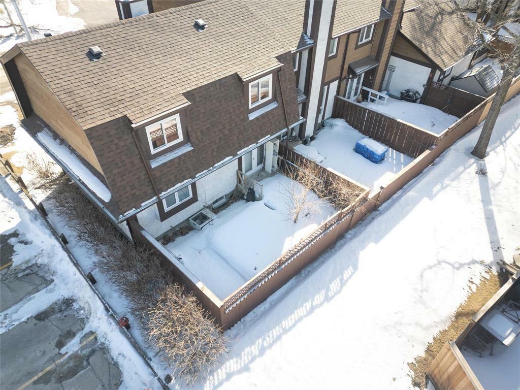 Property Photo:  187 Beliveau Road  MB R2M 5G4 