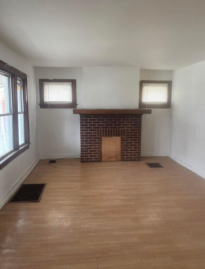 Property Photo: 776 N Dawson Avenue OH 43219