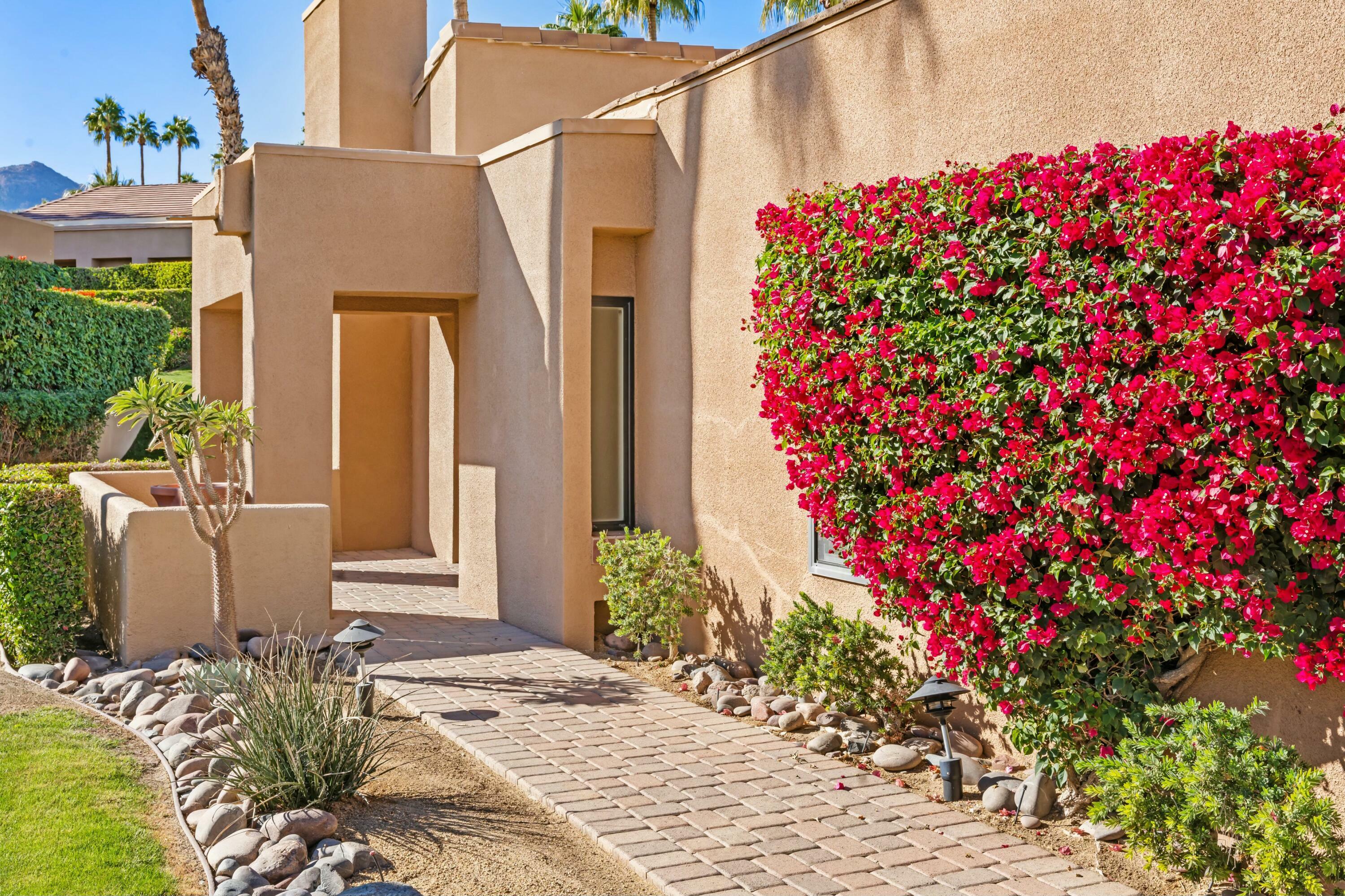 Property Photo: 73481 Poinciana Place CA 92260