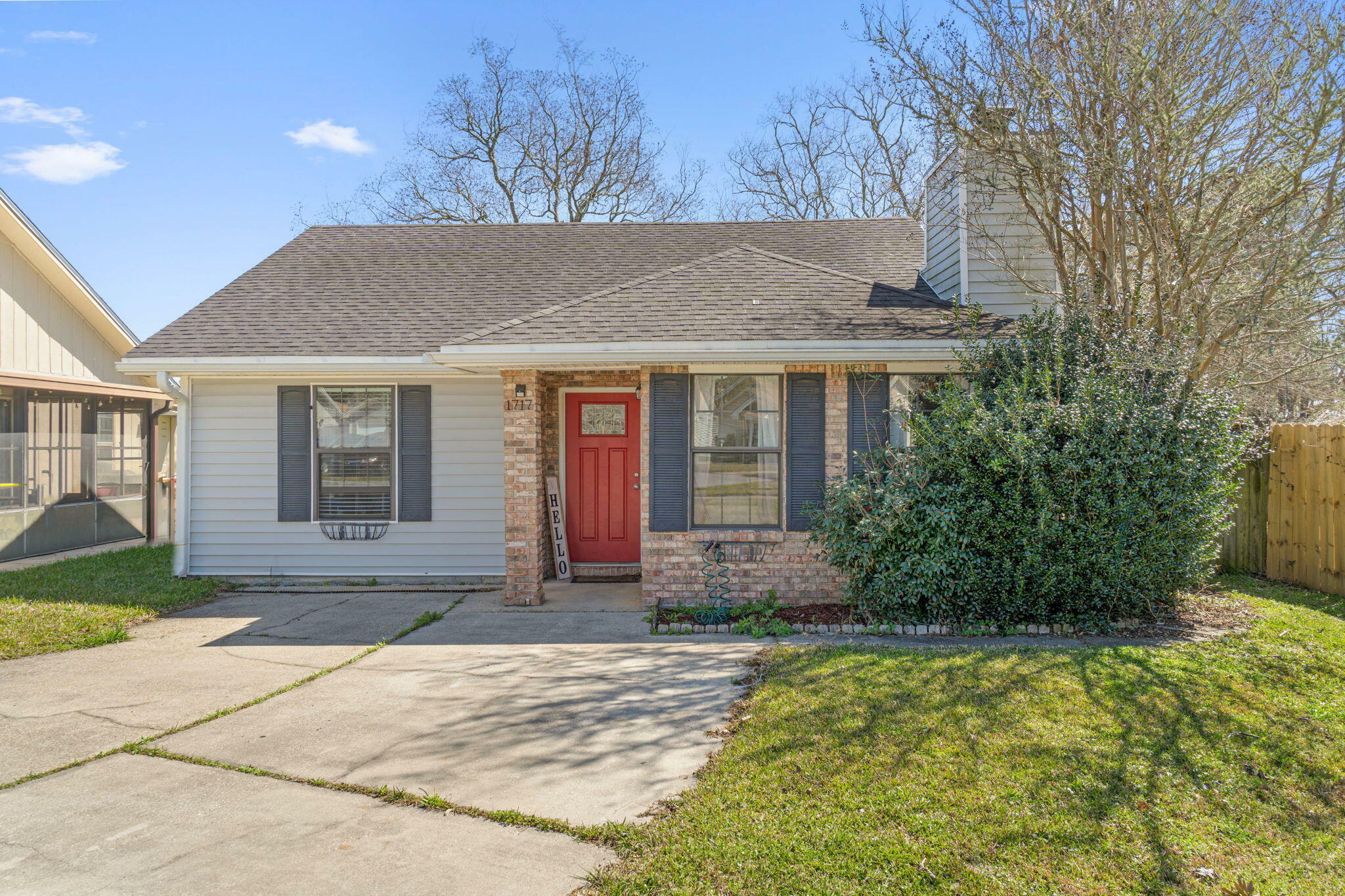 Property Photo: 1717 Bennetts End FL 32547