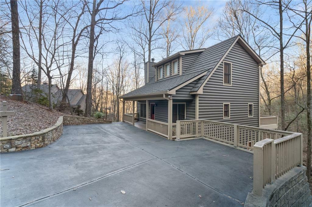 Property Photo: 862 Valley View Drive GA 30143