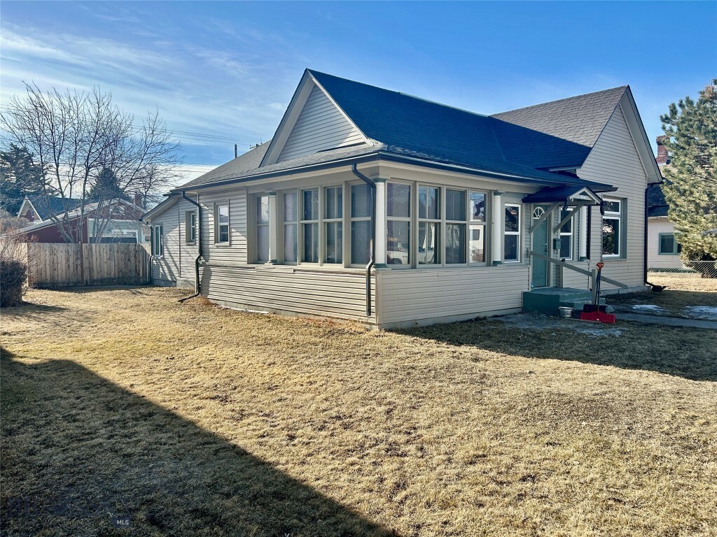 Property Photo: 406 S Washington Street MT 59725