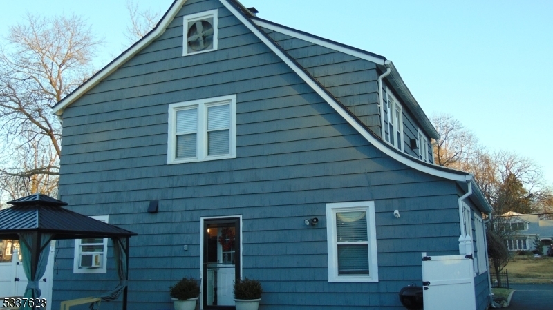 Property Photo:  816 W 8th St  NJ 07063 