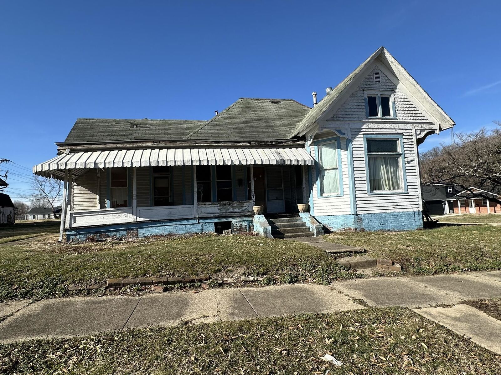 Property Photo:  721 Chestnut Street Co-1  OH 45638 