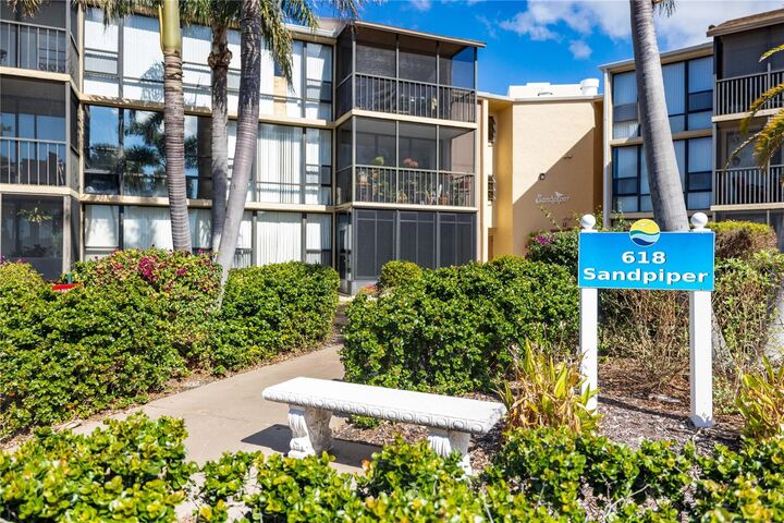 Property Photo: 618 Bird Bay Drive S 118 FL 34285