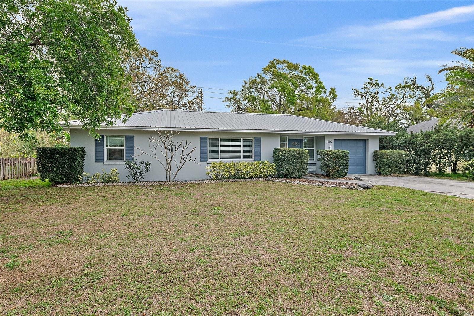 Property Photo:  1507 30th Street W  FL 34205 