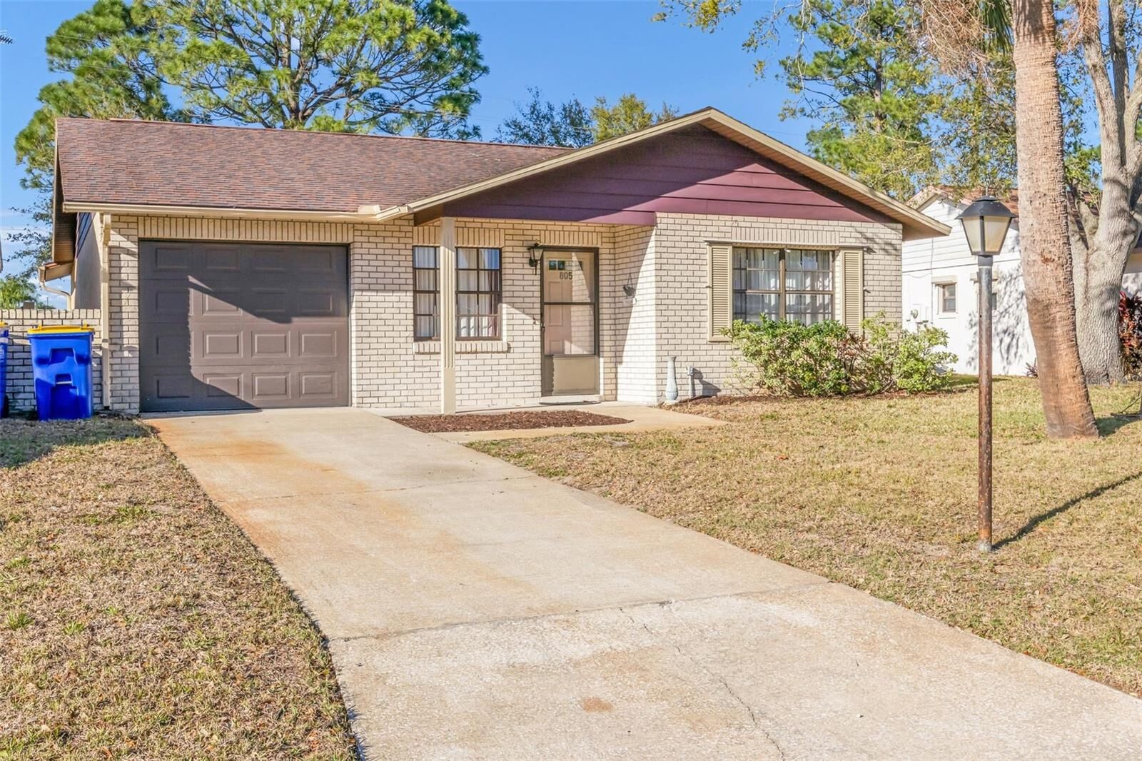 Property Photo:  805 Egret Court  FL 32141 