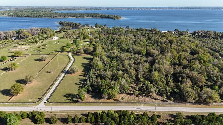 12115 SE Sunset Harbor Road  Weirsdale FL 32195 photo